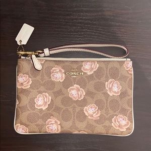 coach wristlet wallet